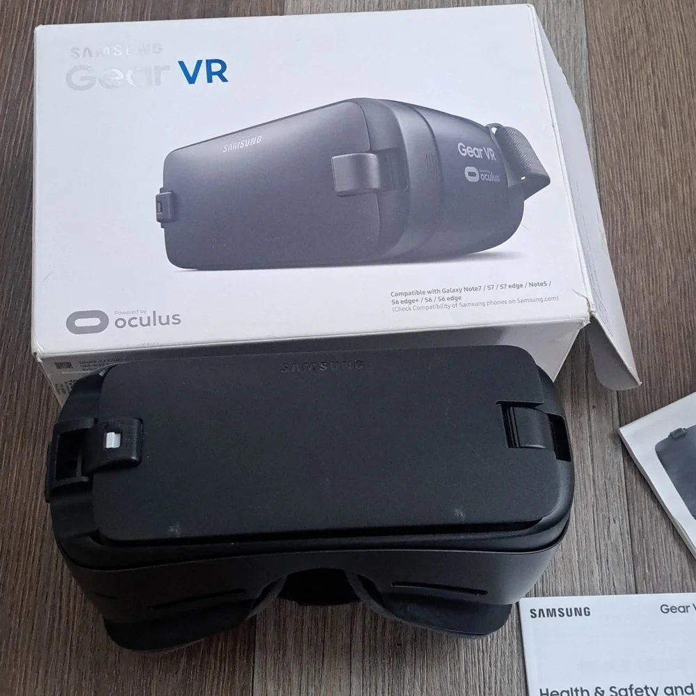 Samsung gear VR powered by oculus